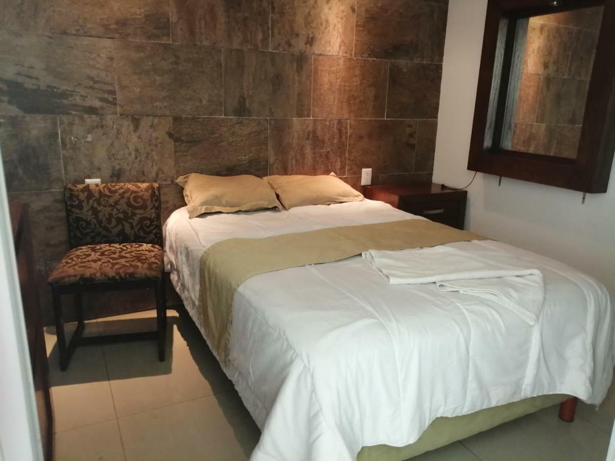 Pule Pule Hostal Boutique กัวดาลาฮารา ภายนอก รูปภาพ
