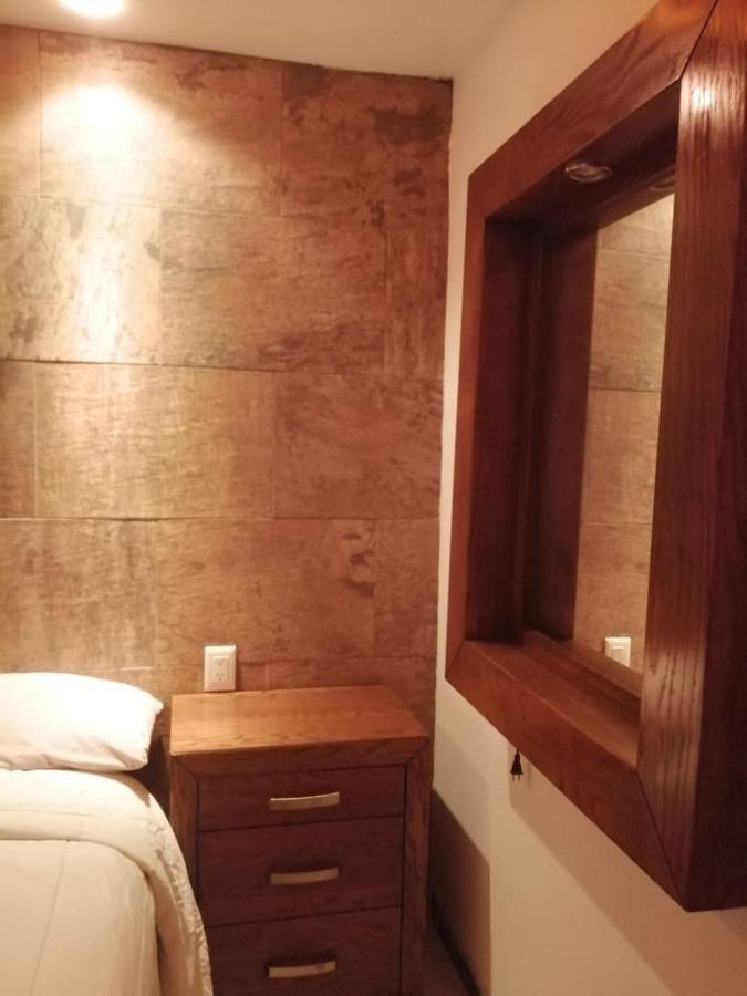 Pule Pule Hostal Boutique กัวดาลาฮารา ภายนอก รูปภาพ