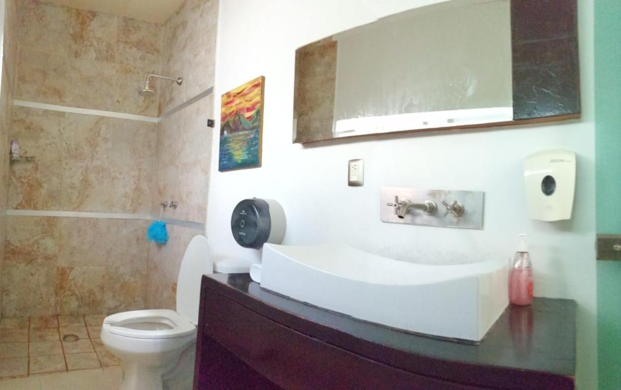 Pule Pule Hostal Boutique กัวดาลาฮารา ภายนอก รูปภาพ