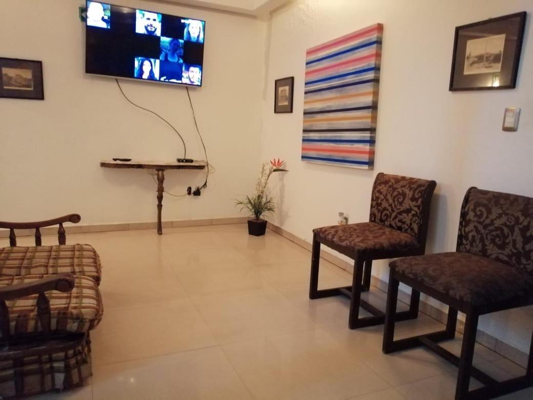 Pule Pule Hostal Boutique กัวดาลาฮารา ภายนอก รูปภาพ